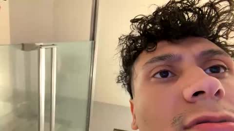 kurlz5stard online show from February 25, 8:40 am