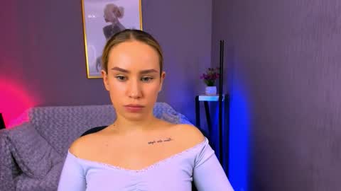 kyleberry_ online show from November 18, 8:34 pm