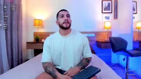 kylenorth_ online show from September 14, 7:15 pm