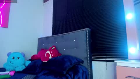 Kylie  online show from November 16, 2:24 am