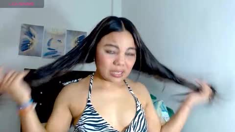 Paola online show from December 15, 11:23 pm