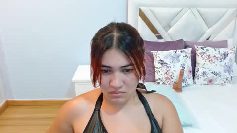 Melissa online show from May 25, 3:29 pm