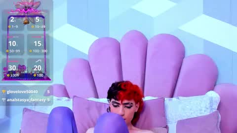 Kylie jl online show from February 21, 9:02 am