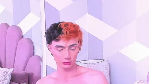 Kylie jl online show from April 21, 2:26 am