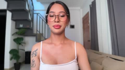 kyll_collins online show from June 18, 1:00 am