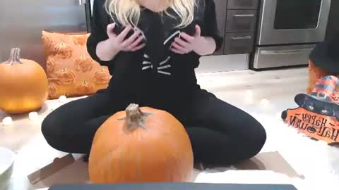 Check Out My NSFW OnlyFans Link On Bio online show from November 2, 11:16 pm