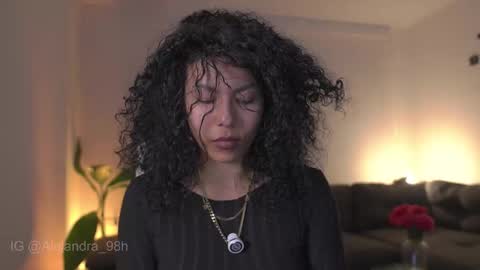 schedule 300 pm - 1100pm colombia time online show from March 1, 1:32 am