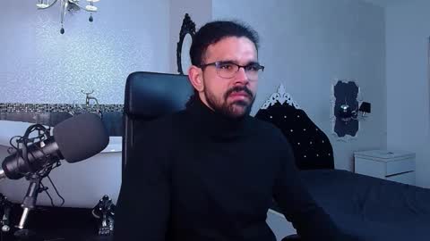 KysonRhodes online show from December 19, 5:47 am