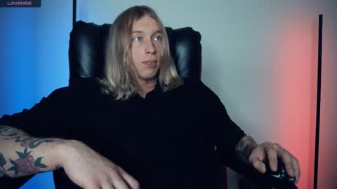 Adonis online show from November 29, 2:58 pm