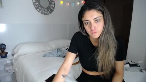 Catalina online show from February 2, 3:37 am