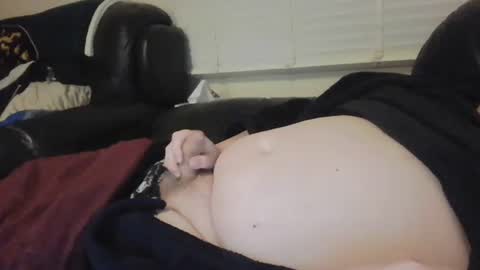 labialuv2suck online show from March 11, 9:07 pm