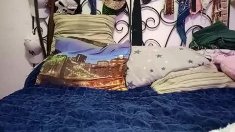 lachicadeldiablo online show from February 2, 4:03 pm