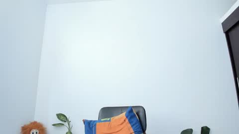 Laden And Juan online show from February 6, 3:31 pm