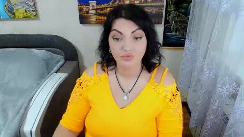 lady_boom_ online show from October 10, 2:45 pm