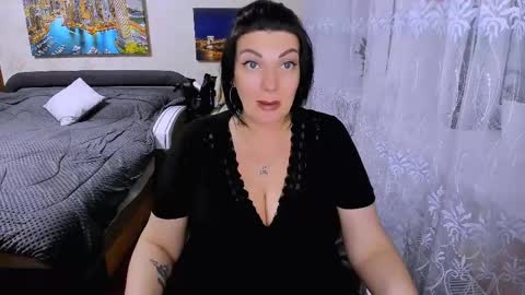 lady_boom_ online show from May 19, 6:37 pm