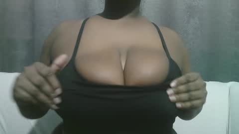 lady_dearra online show from September 16, 10:39 am