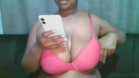 lady_dearra online show from March 8, 3:21 am