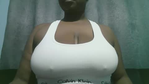 lady_dearra online show from September 14, 3:20 am