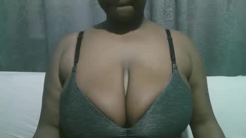 lady_dearra online show from October 5, 6:33 am