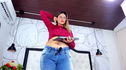 LADY  online show from May 13, 2:21 am