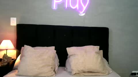 Lady khaleesi online show from February 15, 8:11 pm