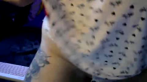 Lady khaleesi online show from December 6, 7:28 pm