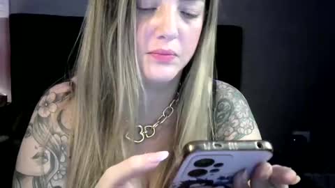 Lady khaleesi online show from February 12, 8:06 am