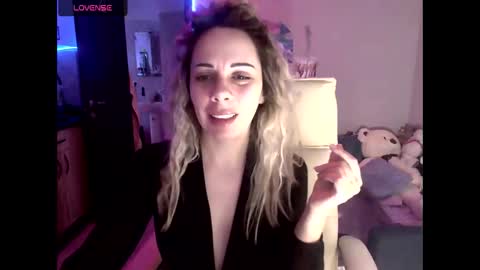 lady_smile69 online show from February 1, 3:36 am