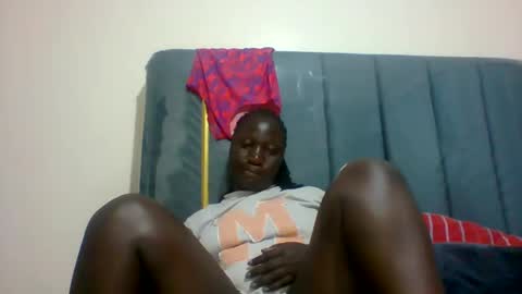 lindah32 online show from February 17, 10:05 pm