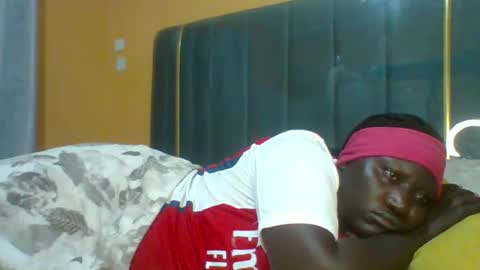 lindah32 online show from June 21, 12:28 am