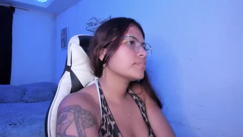  Lady  online show from November 20, 2:21 am