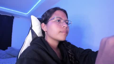  Lady  online show from March 1, 3:32 am