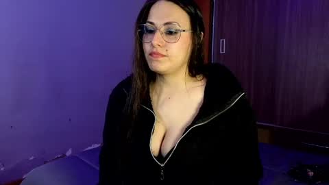 Gwen online show from April 12, 2:59 am