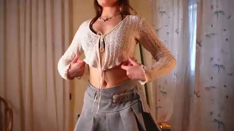 laelneizer online show from July 13, 1:47 pm