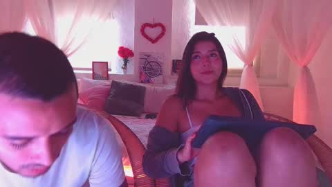 lailaasher online show from December 19, 9:32 pm