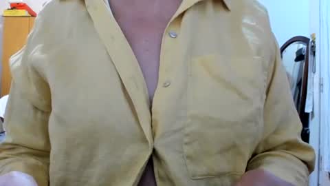 LAILA online show from December 15, 11:17 am