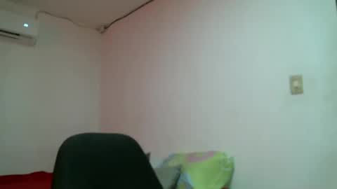 laura gomez online show from February 11, 6:55 pm