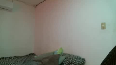 laura gomez online show from February 25, 7:06 pm