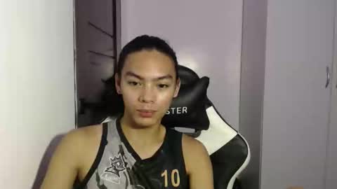 lalakinghugecock_2 online show from October 17, 12:20 pm