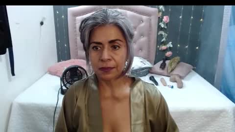 lalisha online show from March 1, 1:00 am