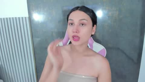 Lana online show from December 5, 9:23 pm