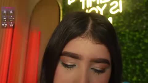 lana_lann online show from June 18, 4:18 am