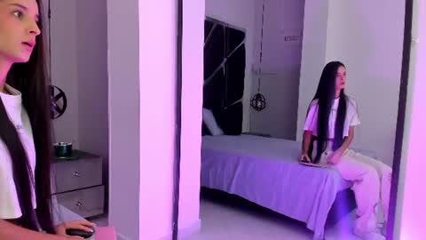 lana_rhoaades online show from June 22, 12:01 pm