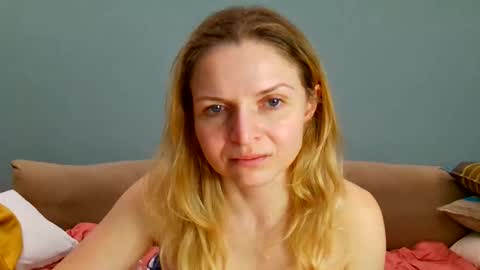 Snapshot of lanaangeldream chatting on October 26, 2:07 pm Lana online show from October 26, 2:07 pm