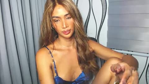 Lana online show from February 3, 3:17 pm