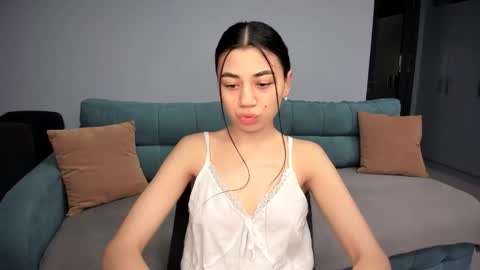 Lana online show from April 3, 2:13 pm