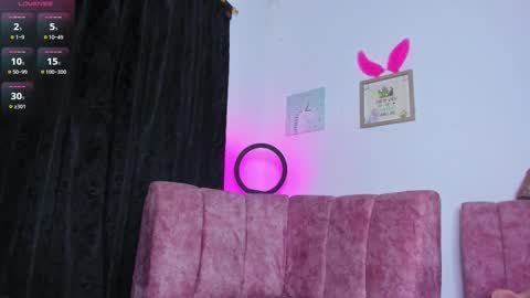 lanasin_ online show from February 1, 11:35 pm