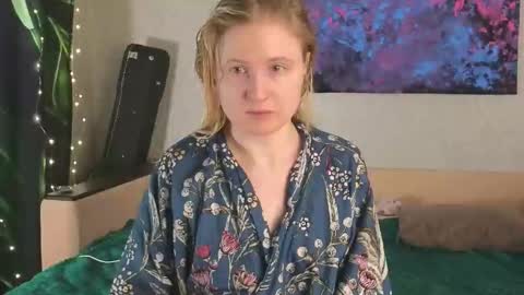 LanaviSmith online show from February 2, 6:10 am