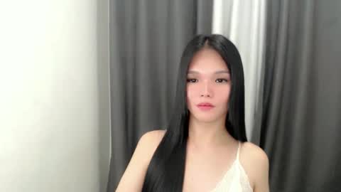lanawyatt_ online show from September 24, 6:58 pm