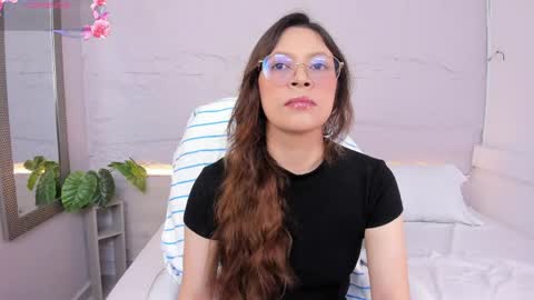 Lanna online show from April 20, 11:35 am